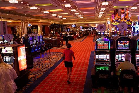 when will new york casinos open